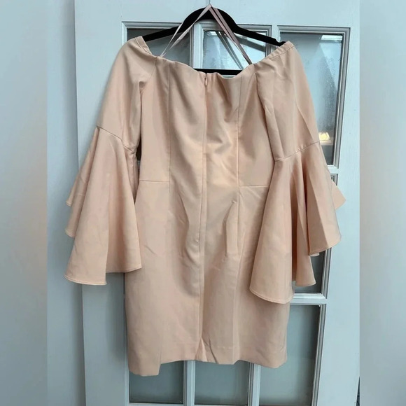 MILLY Selena Peach Italian Cady Off Shoulder Slit Side Sheath Dress Size 8 M NWT - Picture 4 of 13